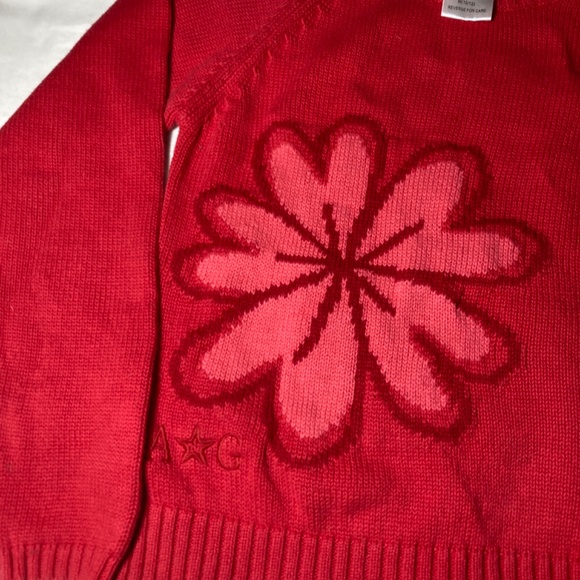 American girl, red and pink flower sweater - Picture 3 of 3